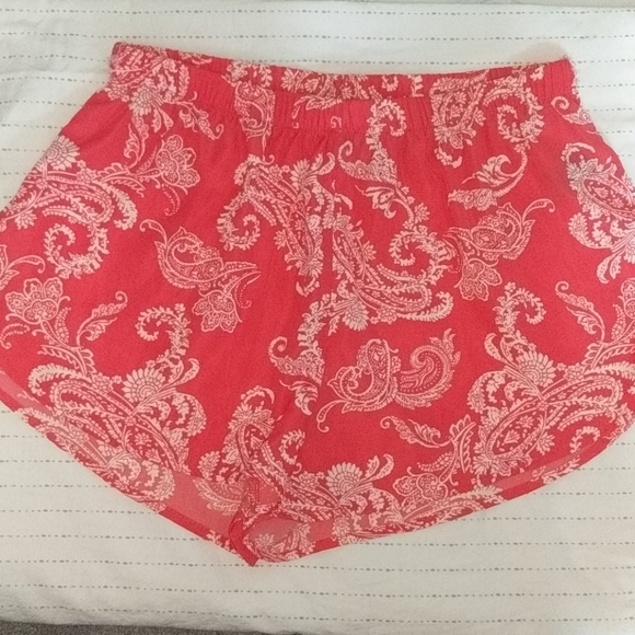 Patterned shorts - Picture 1 of 2